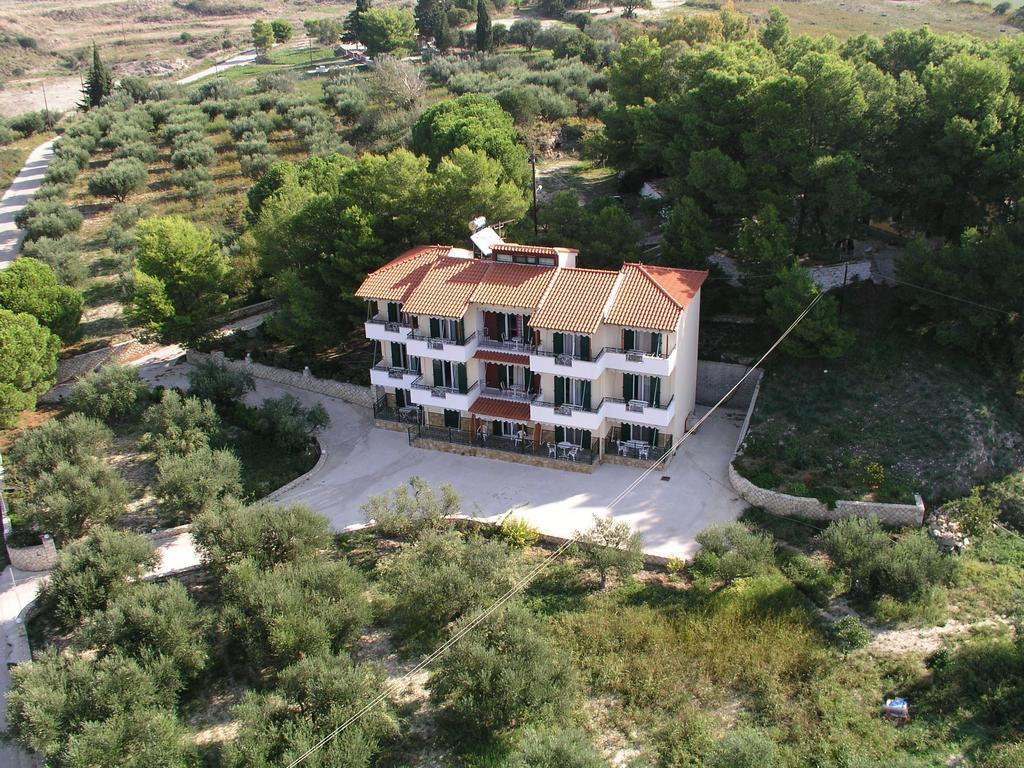 Almyros Studios & Apartments Kounopetra 外观 照片