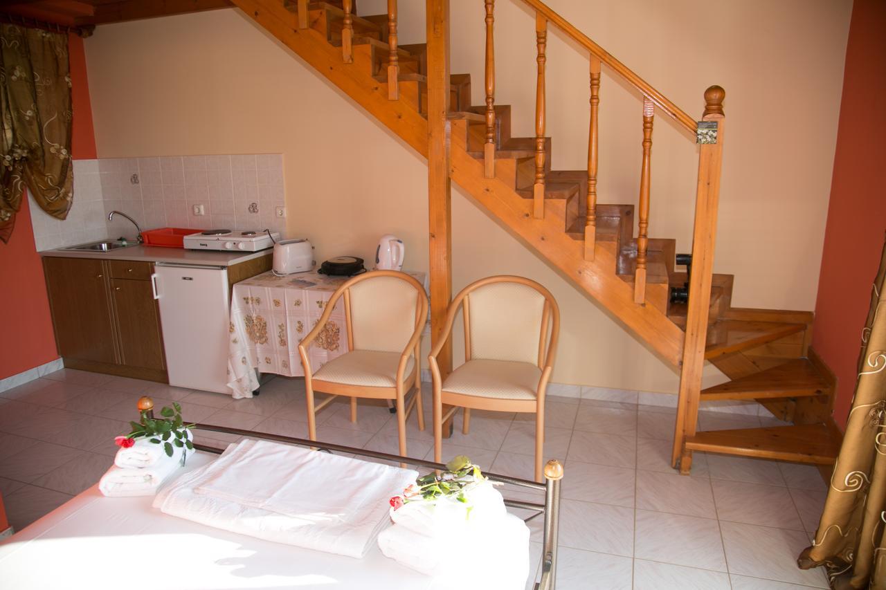 Almyros Studios & Apartments Kounopetra 外观 照片
